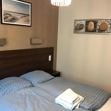 Azzurro Hotel Lukecin Ngoại thất bức ảnh