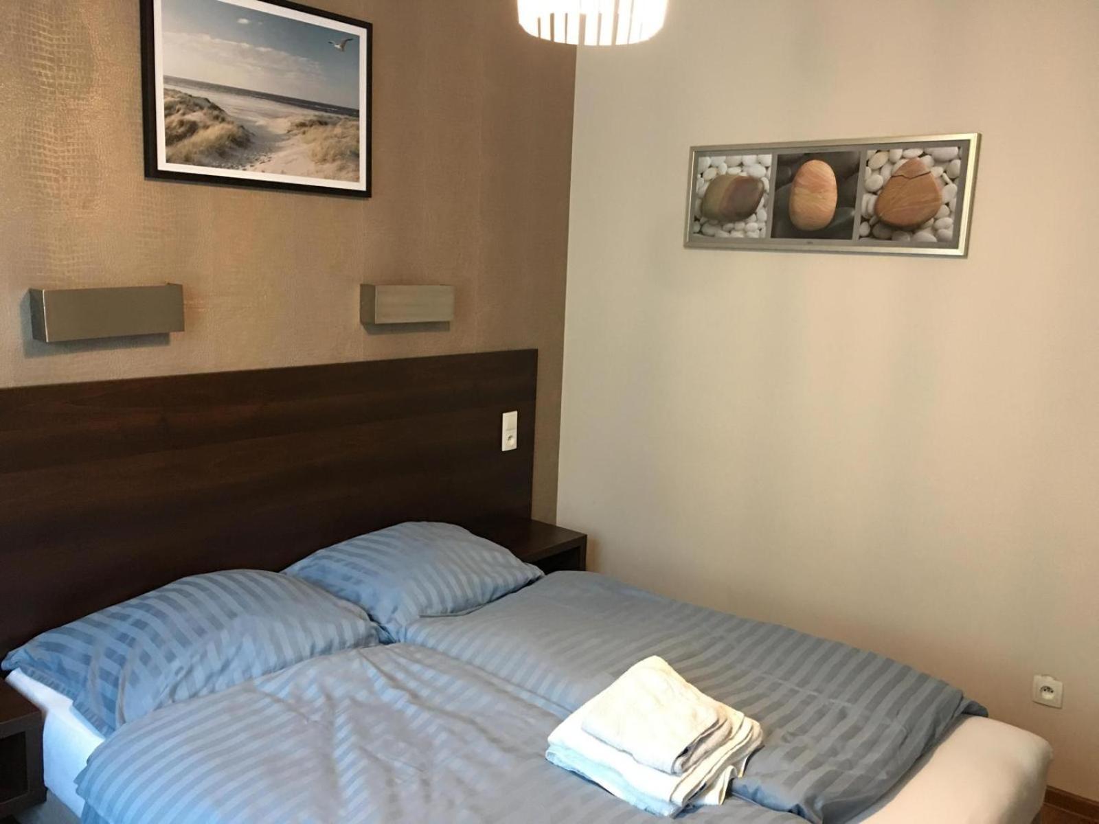 Azzurro Hotel Lukecin Ngoại thất bức ảnh
