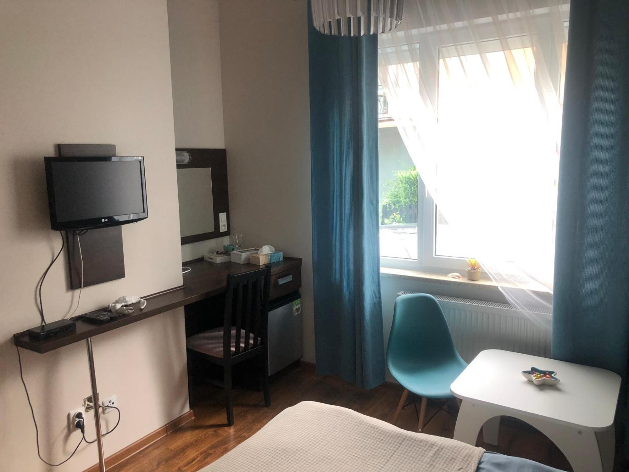 Azzurro Hotel Lukecin Ngoại thất bức ảnh